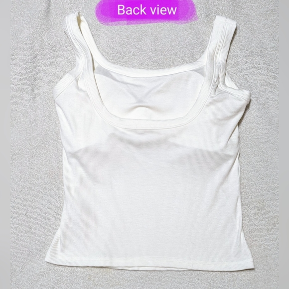 BNWOT size med shelf bra style tank top, white colour - Picture 11 of 12
